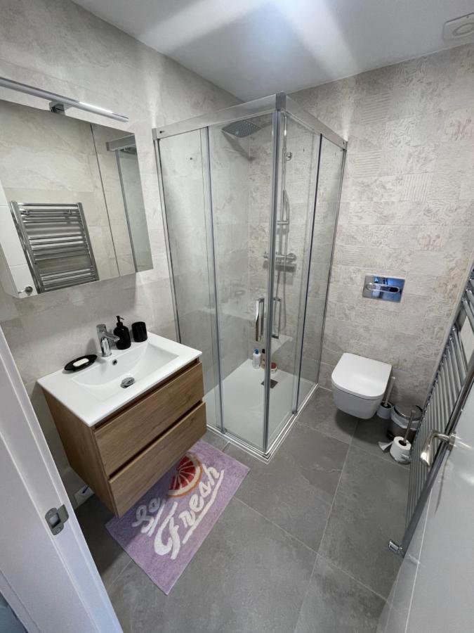 Apartamento Recien Reformado En Somo Junto Iglesia Bagian luar foto